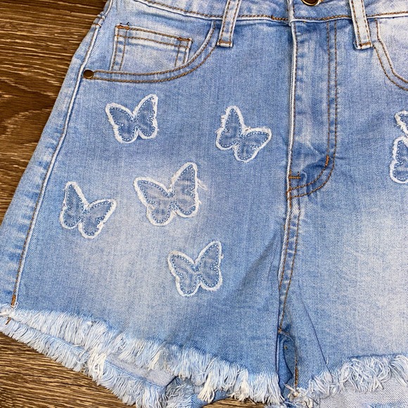 New Fashion Nova 1 Butterfly Denim Shorts Medium Wash Y2k Jeans Fringe Frayed - Picture 2 of 3